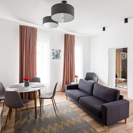 Apart Hotel Code 10 Львов Экстерьер фото