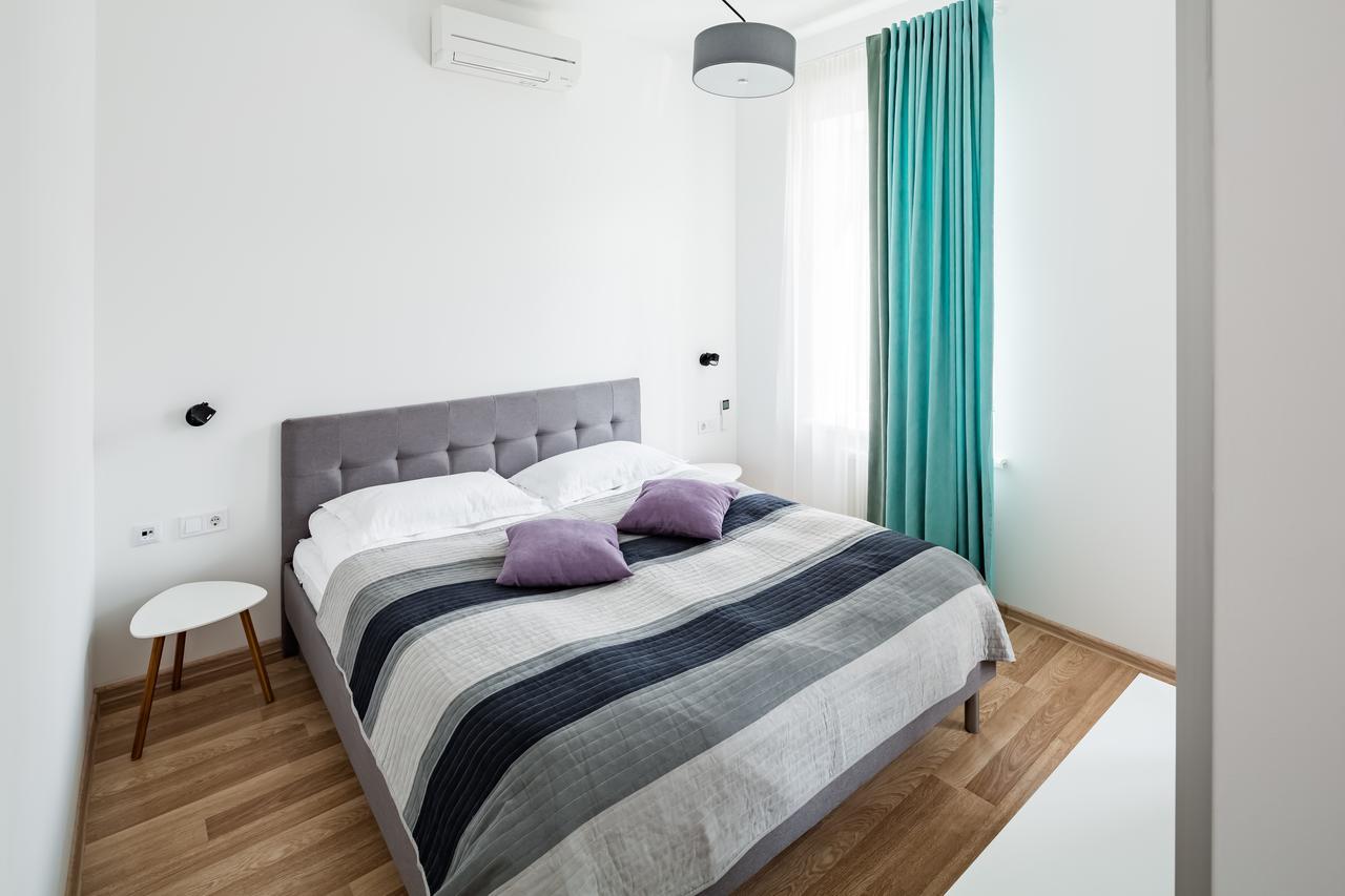 Apart Hotel Code 10 Львов Экстерьер фото