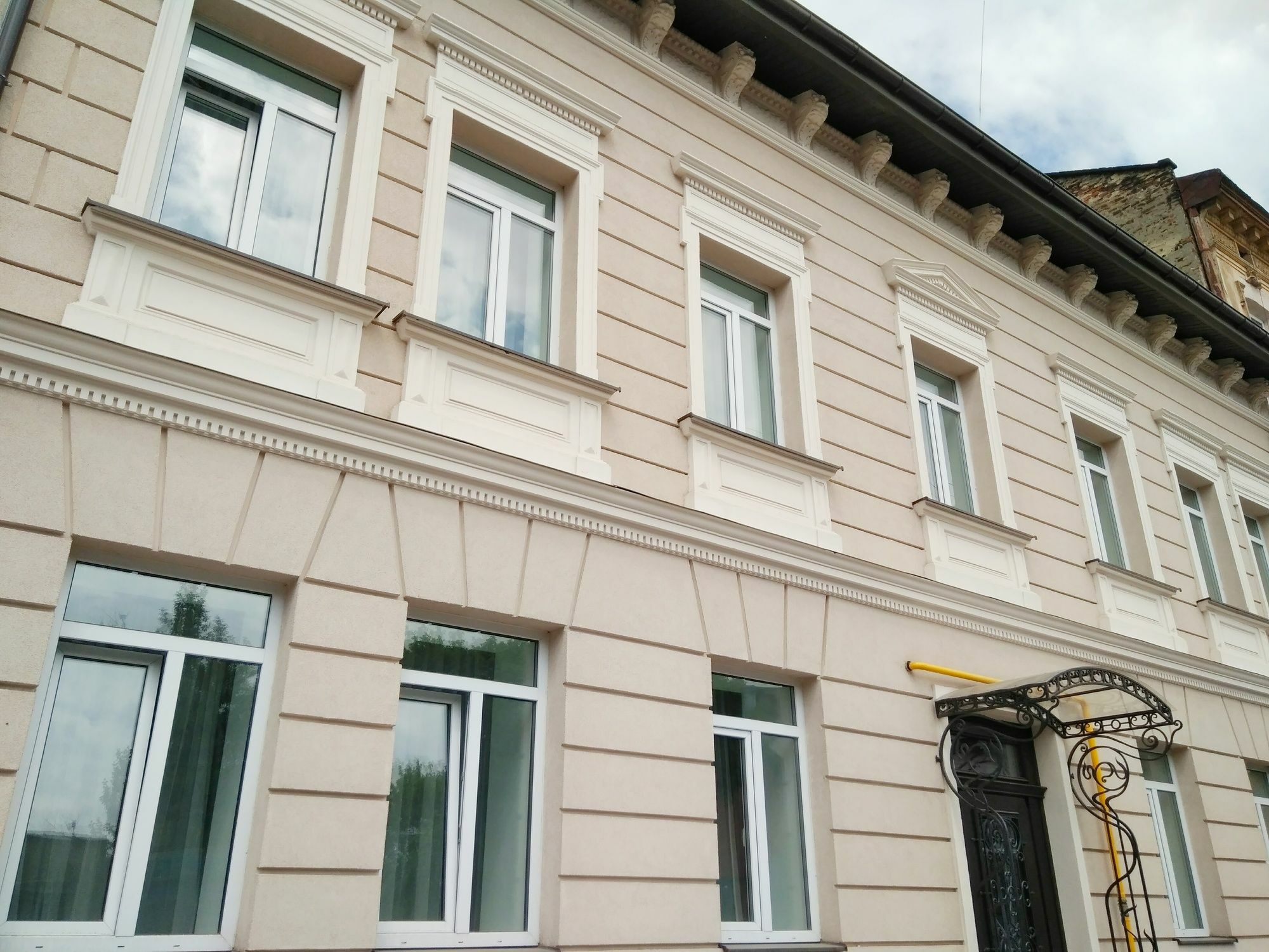 Apart Hotel Code 10 Львов Экстерьер фото